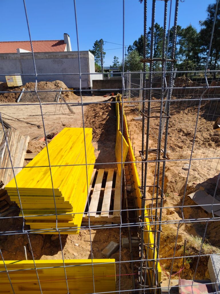 fundações para muro exterior